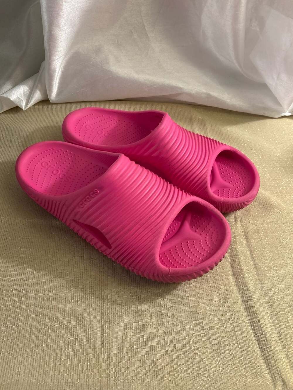 Crocs Mellow Recovery Slide Size M11 Pink